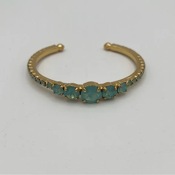 Signed Sorrelli Crystal Bracelet – Luxe Sparkle in Gold - Picture 4 of 4